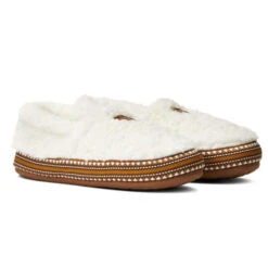 Ariat Snuggle Slippers -Horseback Riding Clothing Store snuggle slipper appaloosa cream hero 2271 101 ariat 99965.1679360619